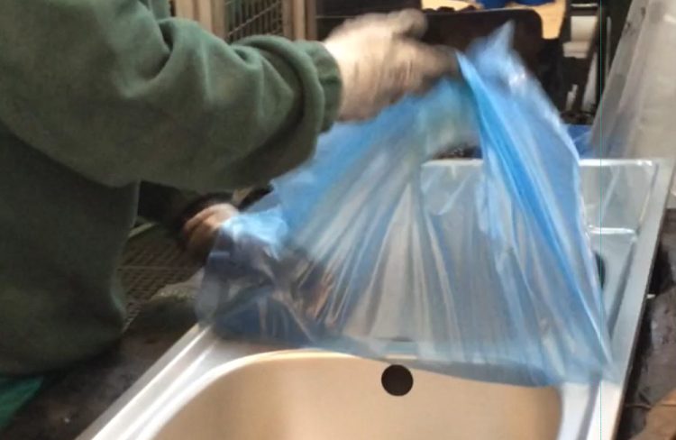 A significant advantage during processing: the faster  the protective film is removed, the less force is needed.